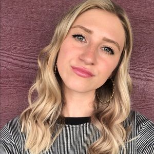 Meet your Posher, Tori